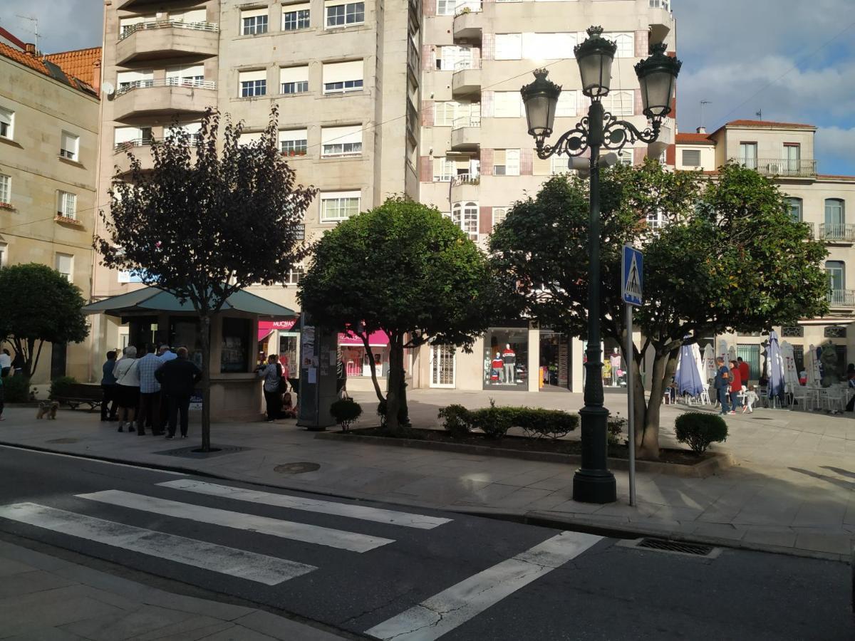 El Piso De La Placita Redondela Exterior photo
